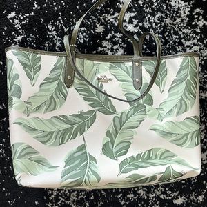 Coach Tote